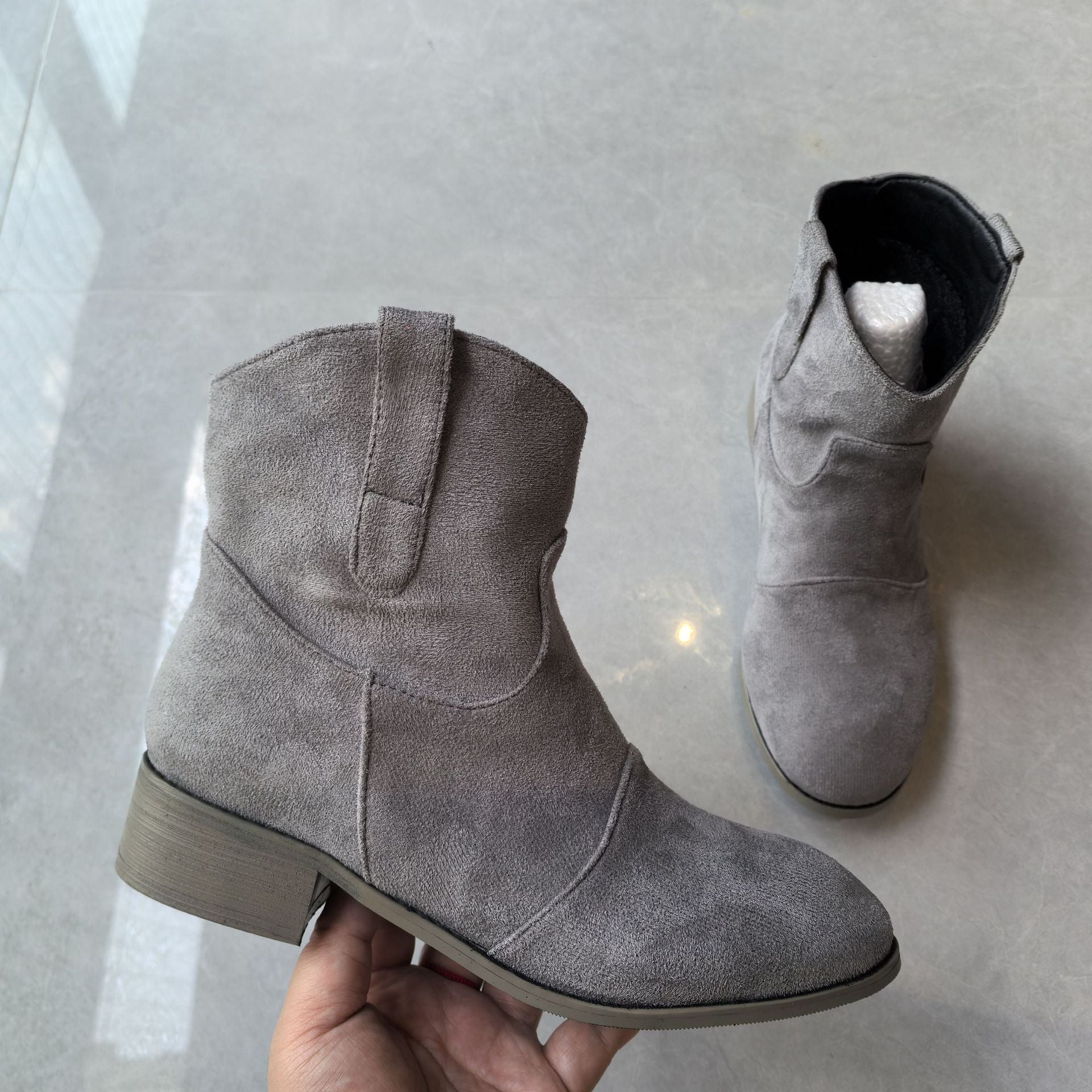 Low-heel wide-fit boots product image