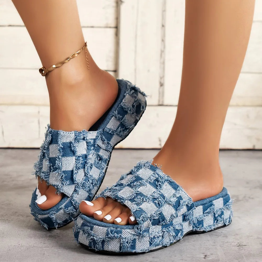 Women's raw-edge denim platform sandals