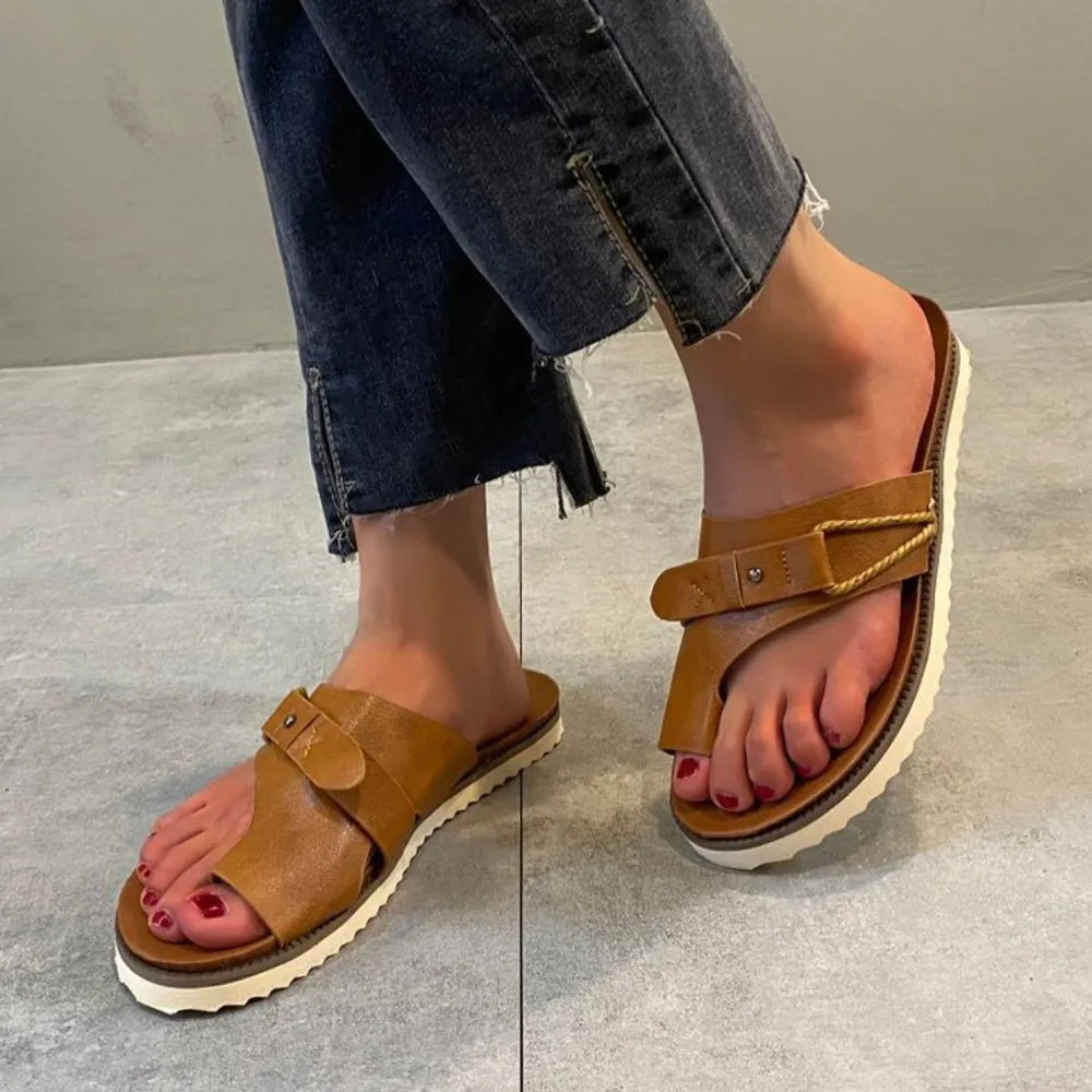 Breathable leather-look summer sandals for women