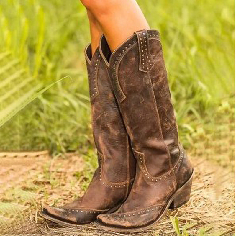 Low chunky-heel knee-high boots