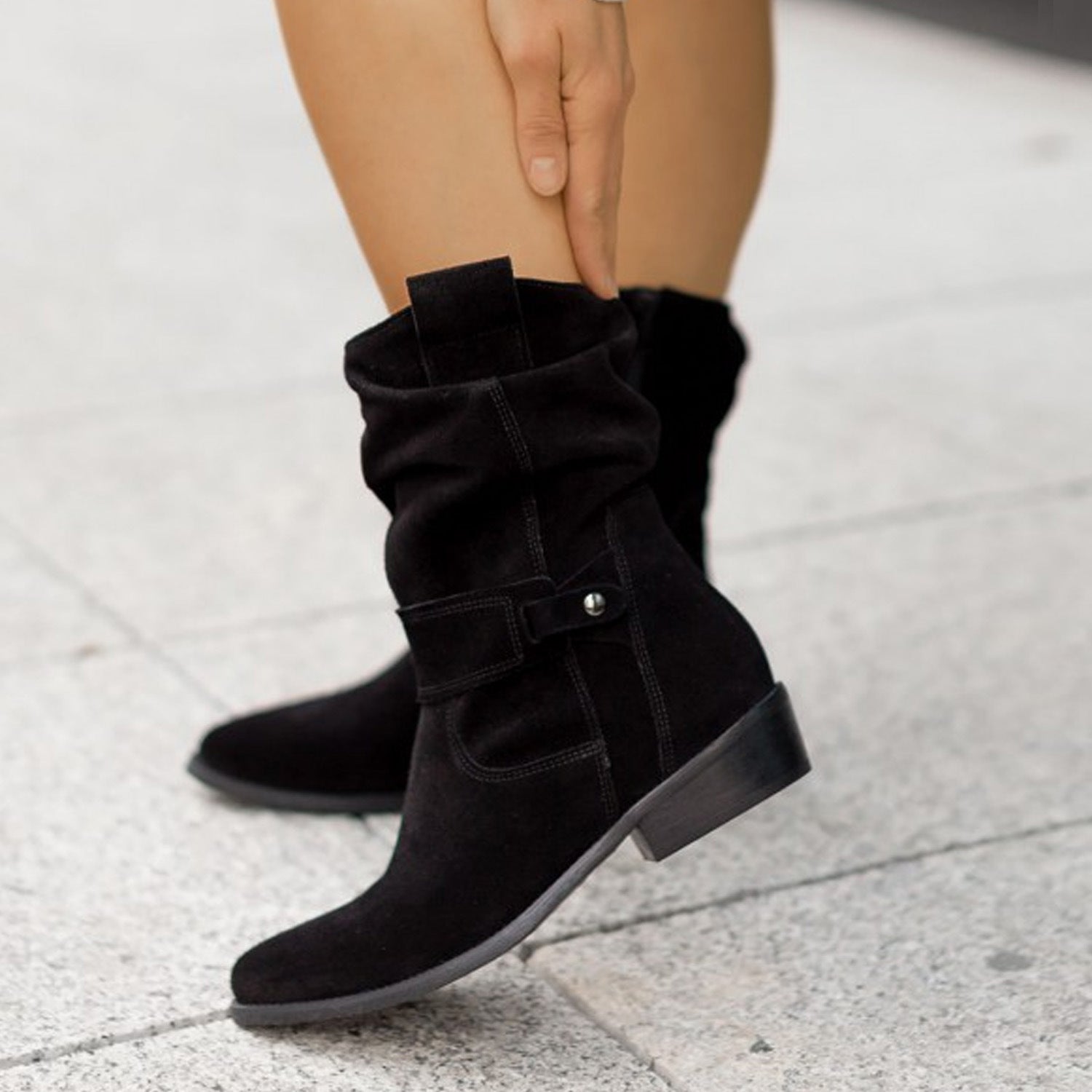 Women's round-toe pleated ankle boots